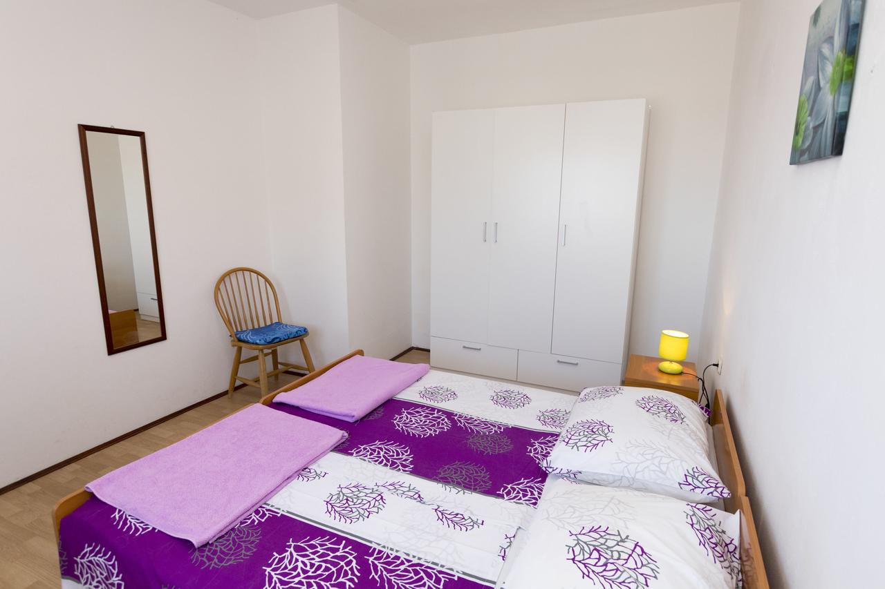 Apartments Ksenija Primošten Eksteriør billede