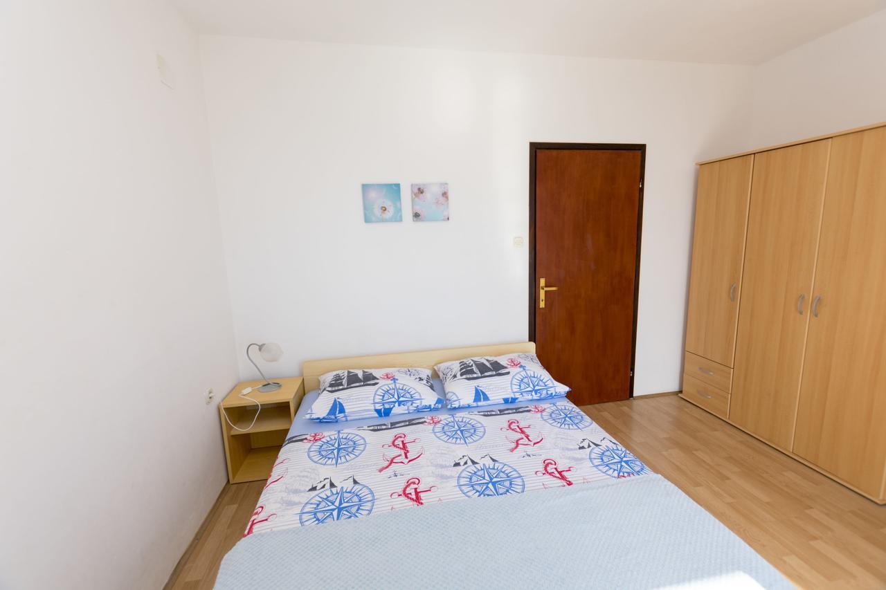 Apartments Ksenija Primošten Eksteriør billede