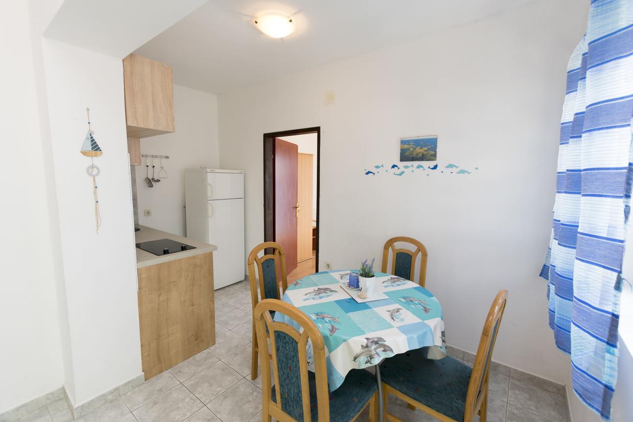 Apartments Ksenija Primošten Eksteriør billede