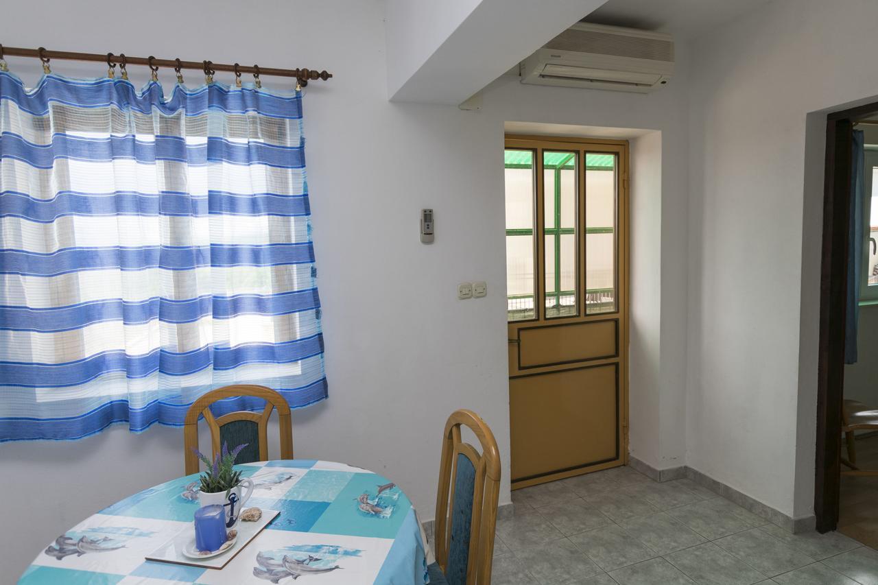 Apartments Ksenija Primošten Eksteriør billede