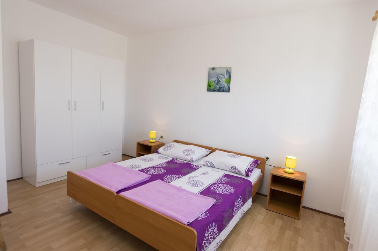 Apartments Ksenija Primošten Eksteriør billede