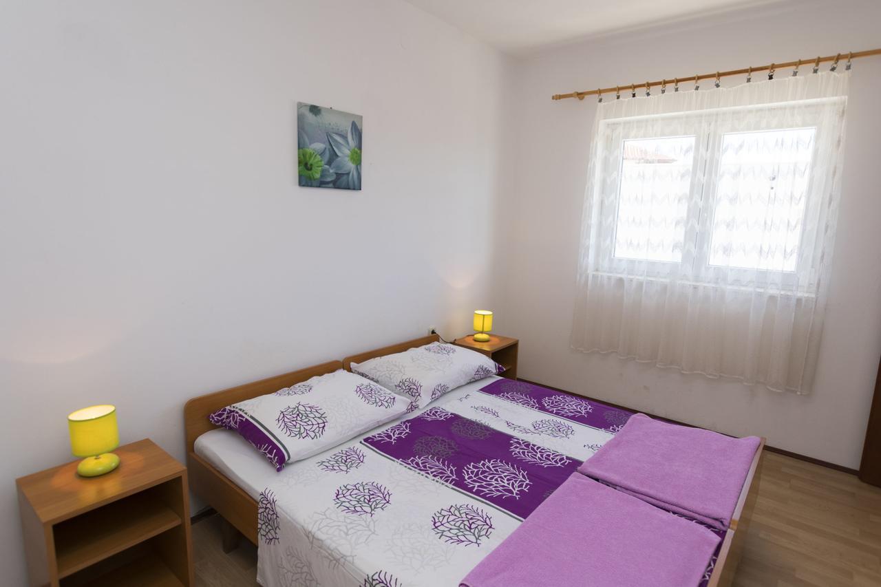 Apartments Ksenija Primošten Eksteriør billede